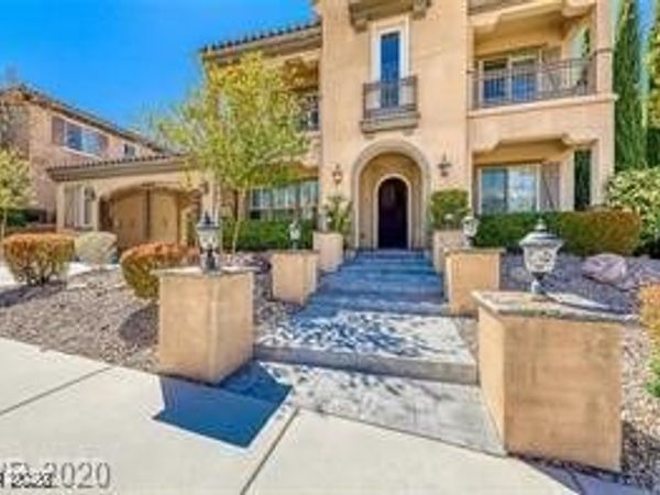 2729 Marie Antoinette Street, Henderson, NV 89044