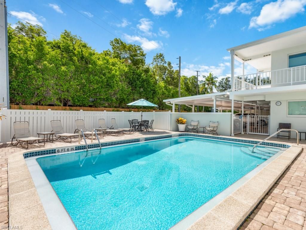 3930 Belair Ln, Unit 104, Naples, FL 34103 Photo