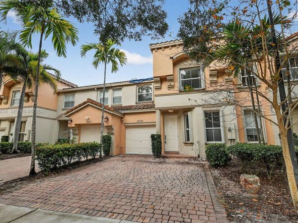 16309 SW 48th St, Miramar, FL 33027