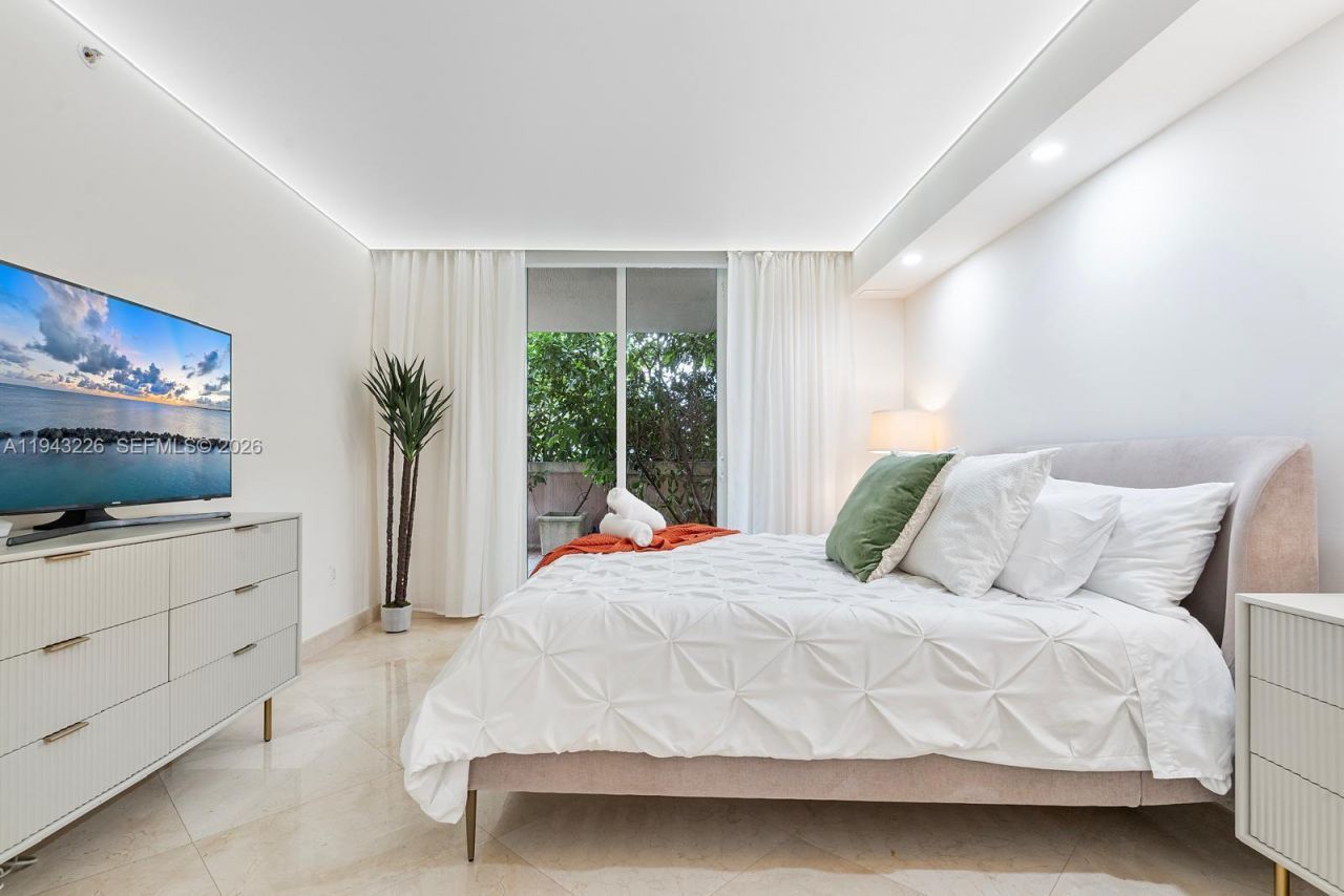 17555 Atlantic Blvd, Unit 508, Sunny Isles Beach, FL 33160 Photo