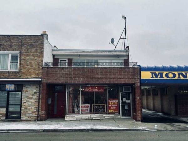 6037 W Belmont Avenue, Chicago, IL 60634