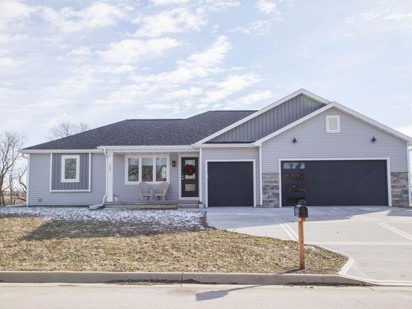 502 Ford Drive, Barneveld, WI 53507