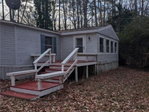 947 S Salisbury Road, Hague, VA 22469