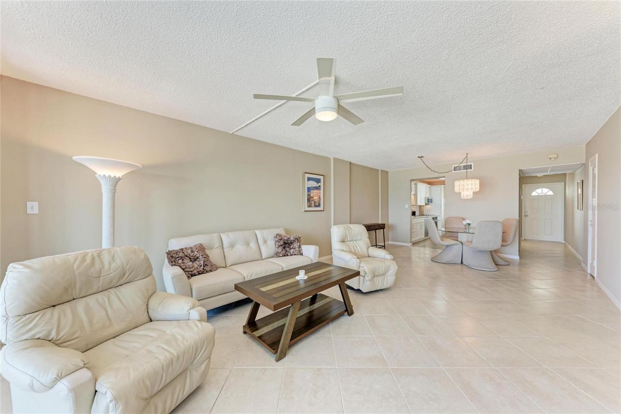 5200 Gulf Drive, Unit 302, Holmes Beach, FL 34217 Photo