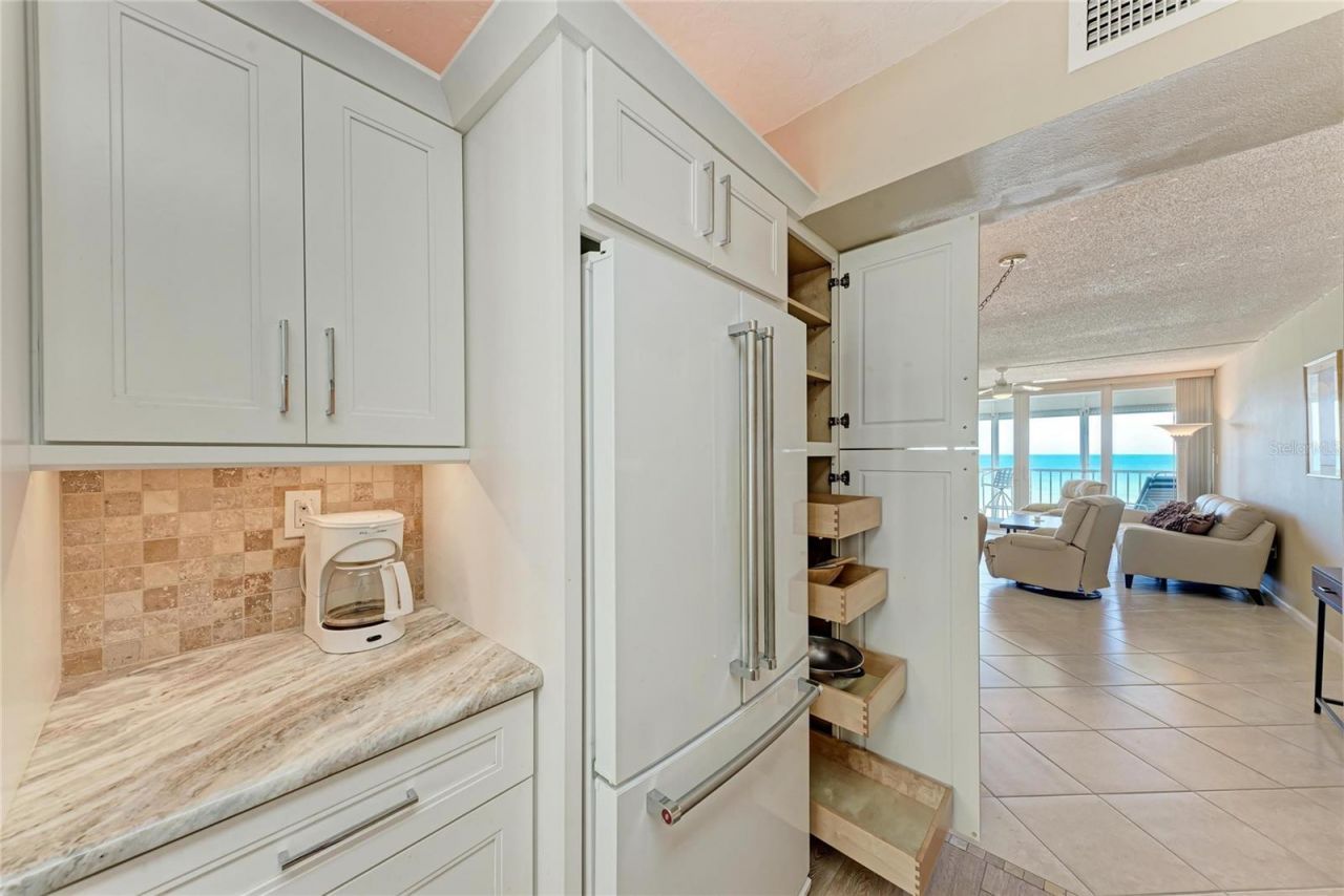 5200 Gulf Drive, Unit 302, Holmes Beach, FL 34217 Photo