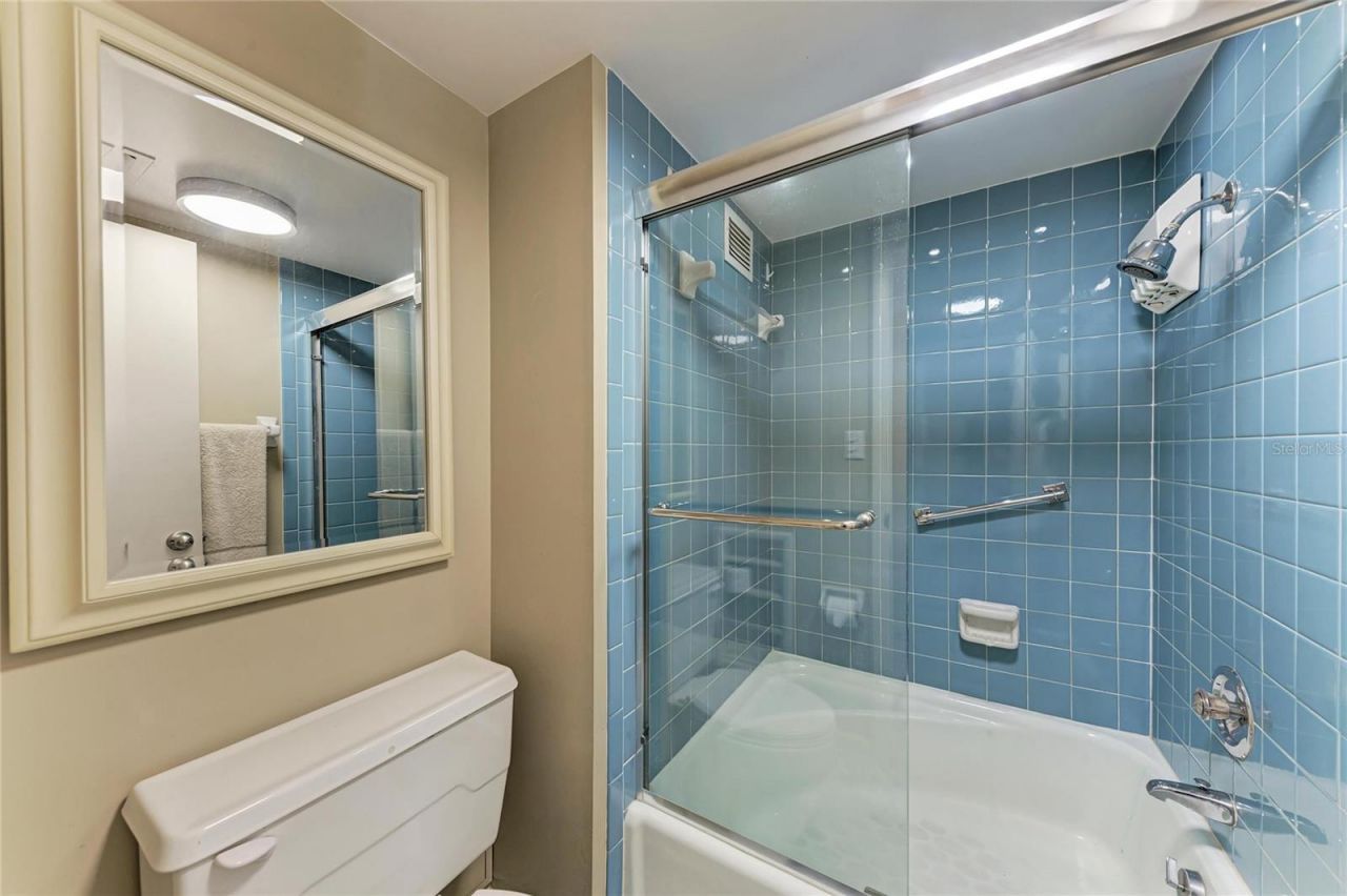 5200 Gulf Drive, Unit 302, Holmes Beach, FL 34217 Photo