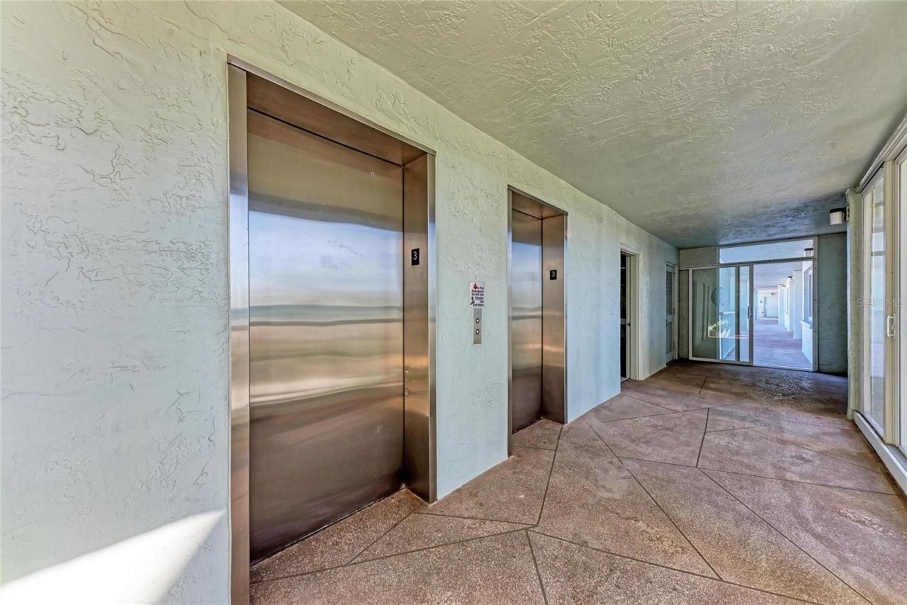 5200 Gulf Drive, Unit 302, Holmes Beach, FL 34217 Photo