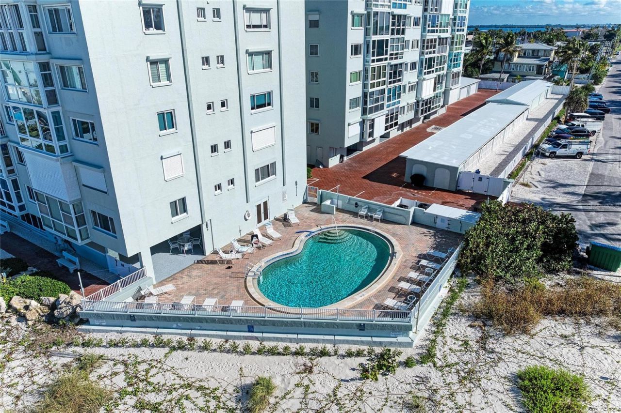 5200 Gulf Drive, Unit 302, Holmes Beach, FL 34217 Photo