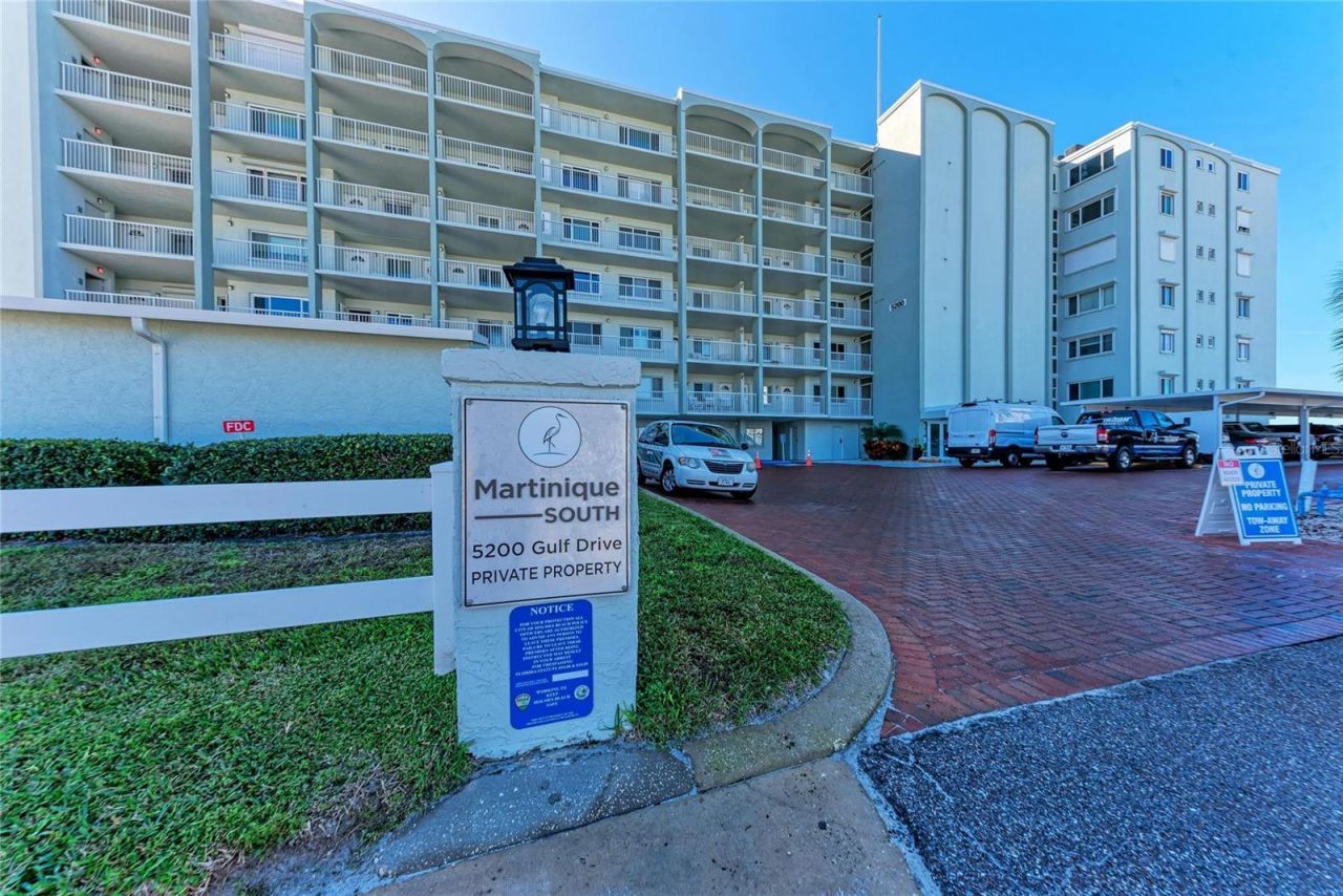 5200 Gulf Drive, Unit 302, Holmes Beach, FL 34217 Photo