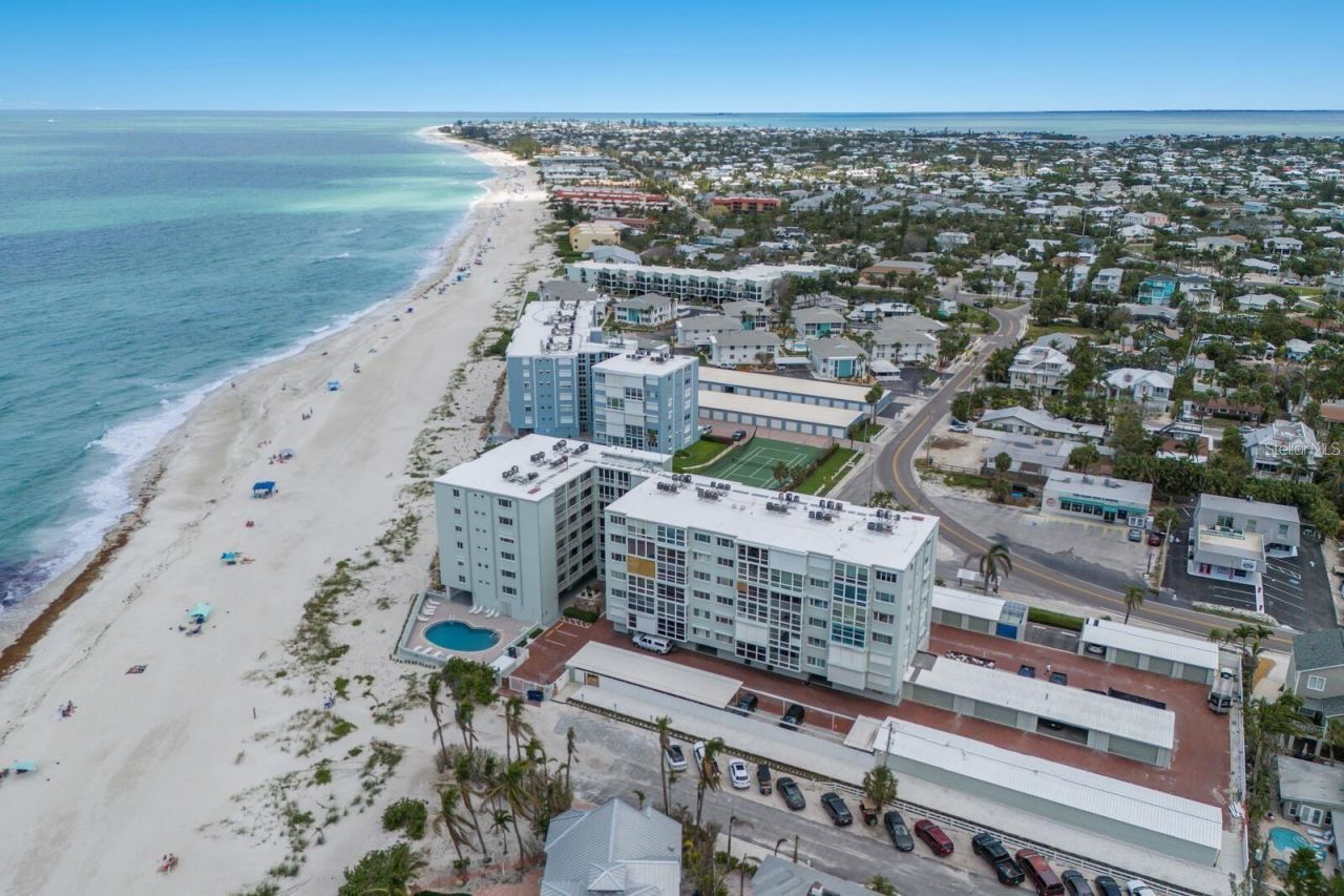 5200 Gulf Drive, Unit 302, Holmes Beach, FL 34217 Photo