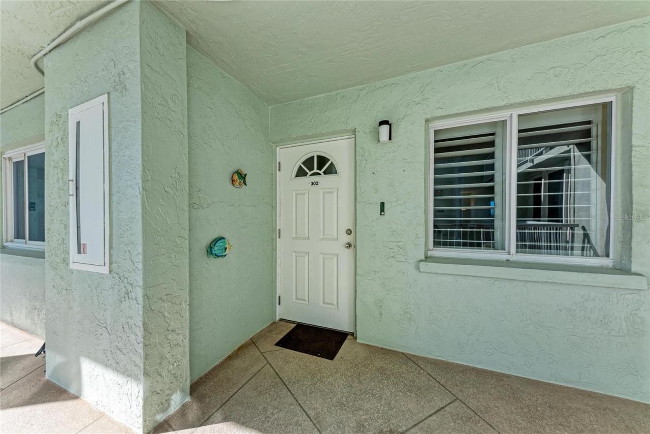 5200 Gulf Drive, Unit 302, Holmes Beach, FL 34217 Photo