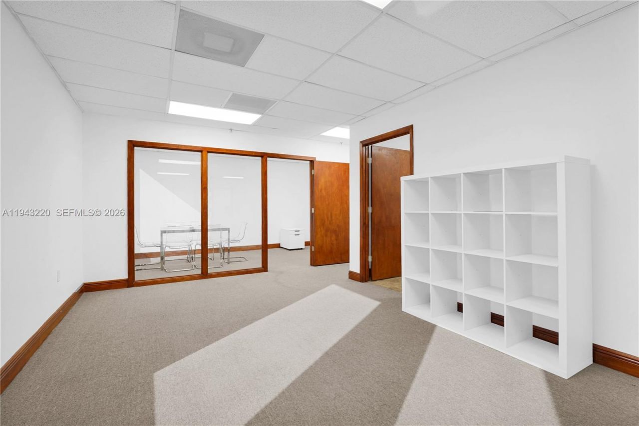 12550 Biscayne Blvd , Unit 304B, North Miami, FL 33181 Photo