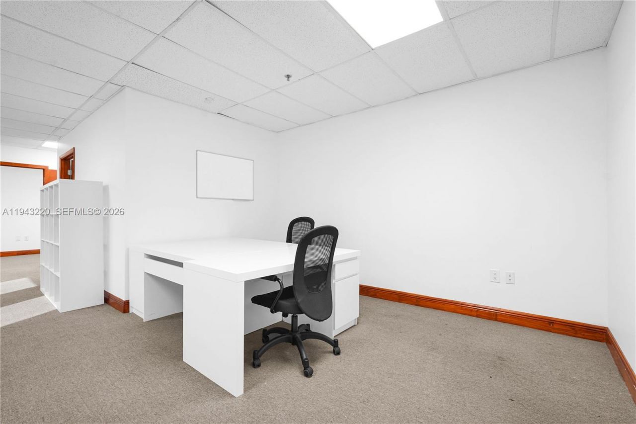 12550 Biscayne Blvd , Unit 304B, North Miami, FL 33181 Photo