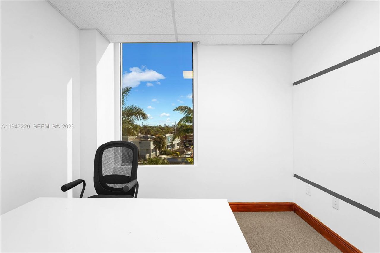 12550 Biscayne Blvd , Unit 304B, North Miami, FL 33181 Photo