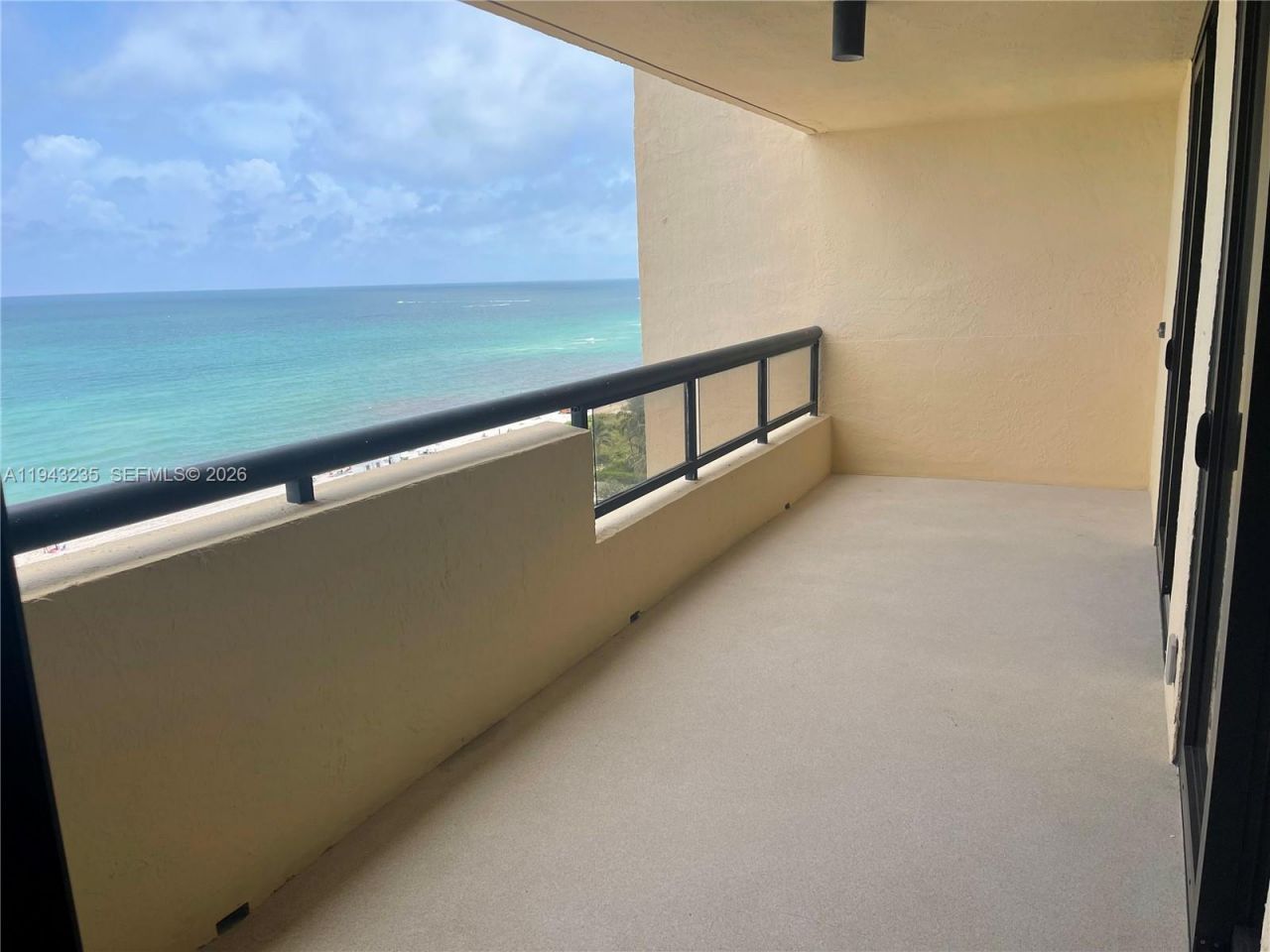 2555 Collins Ave , Unit 1409, Miami Beach, FL 33140 Photo