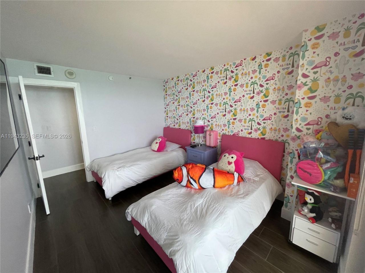 2555 Collins Ave , Unit 1409, Miami Beach, FL 33140 Photo