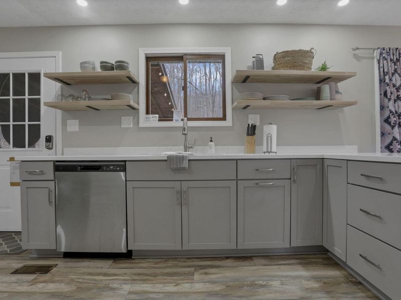 22913 Goose Creek Road, South Bloomingville, OH 43152 Photo 8