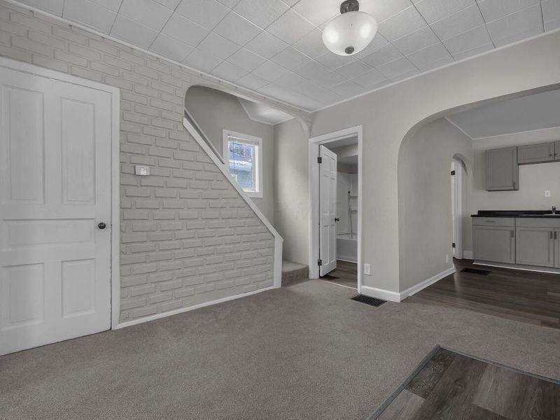 122 W Shields Street, Newark, OH 43055 Photo 9