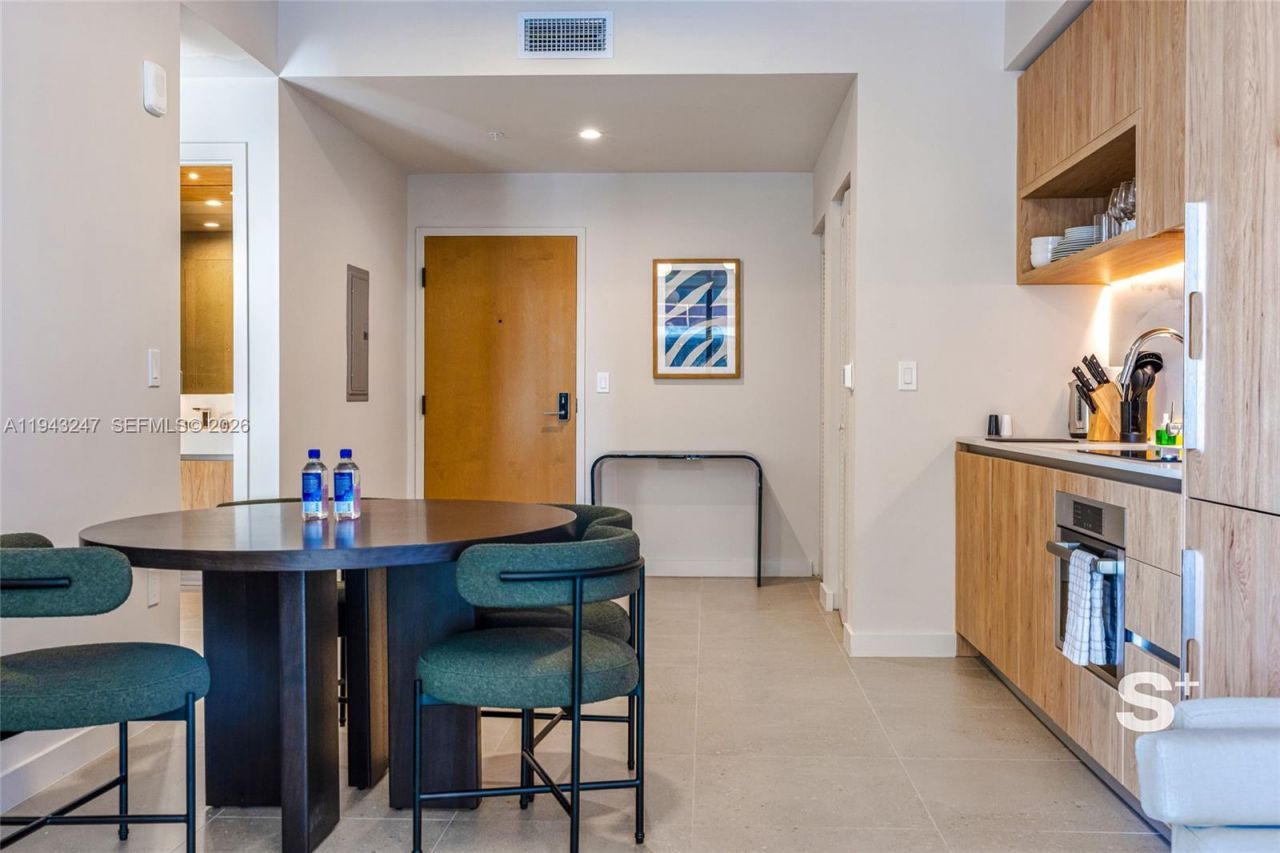 11 NE 6th St, Unit 2903, Miami, FL 33132 Photo