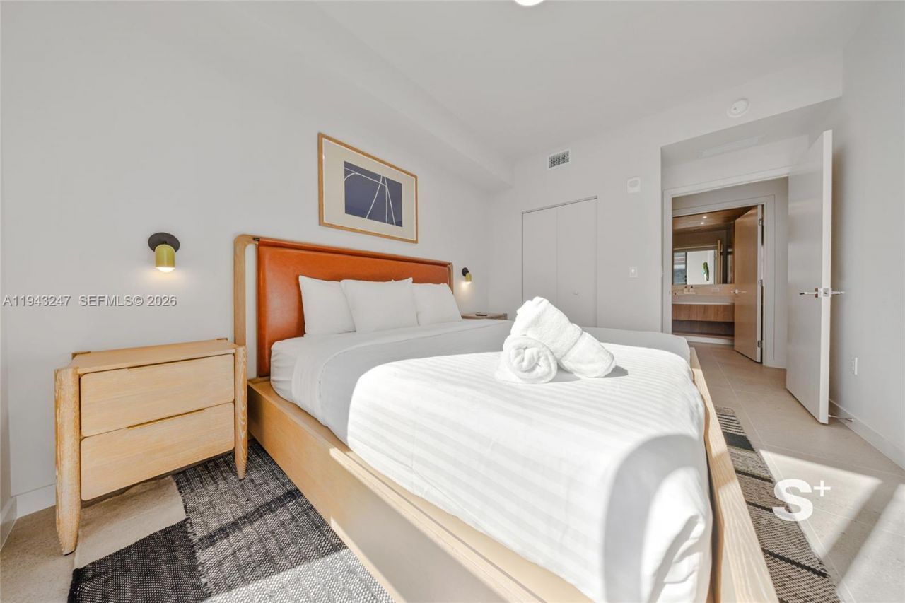 11 NE 6th St, Unit 2903, Miami, FL 33132 Photo