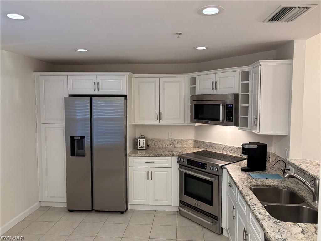 3035 Horizon Ln, Unit 2203, Naples, FL 34109 Photo