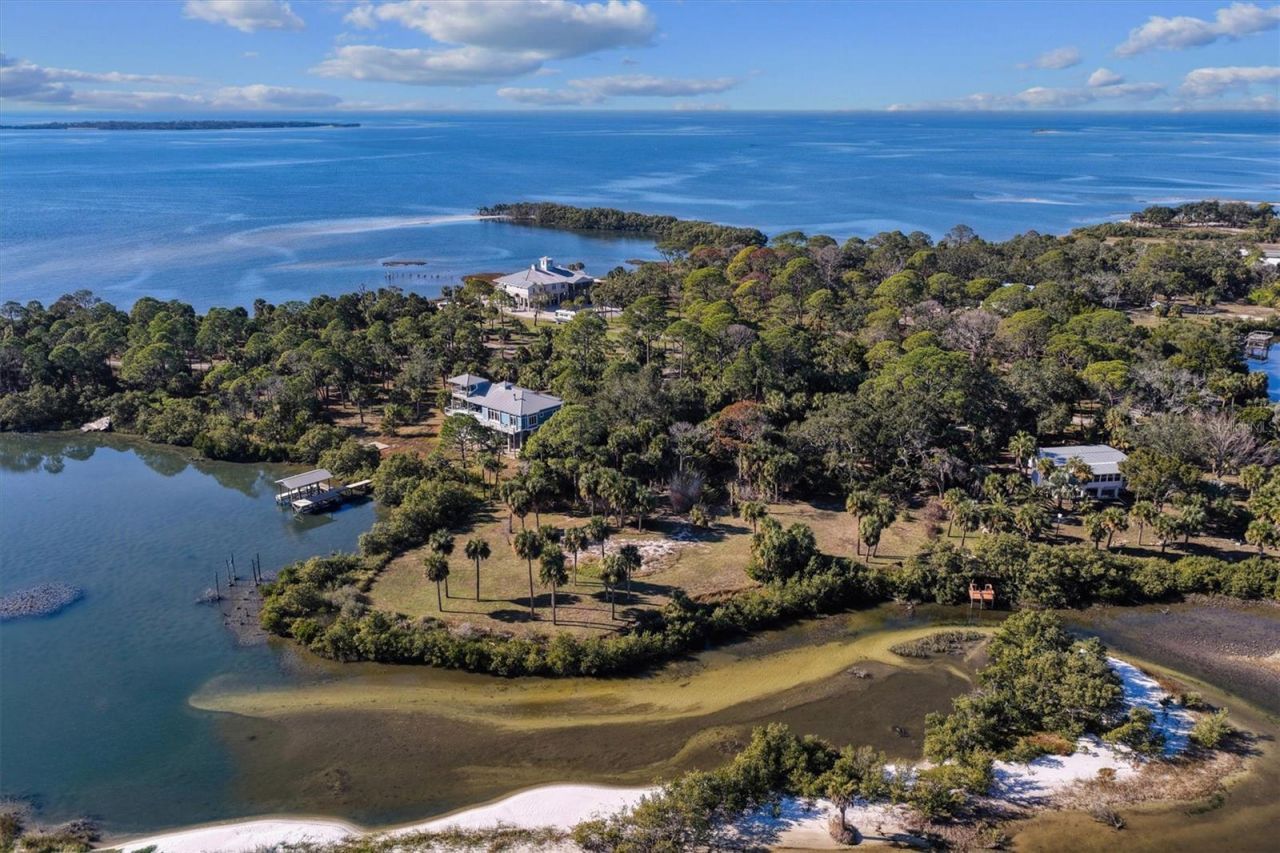 Sw 136 Place, Cedar Key, FL 32625 Photo