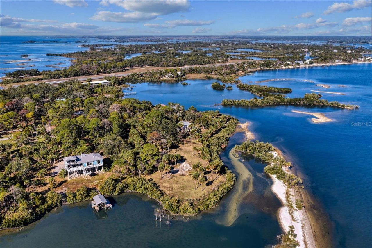 Sw 136 Place, Cedar Key, FL 32625 Photo