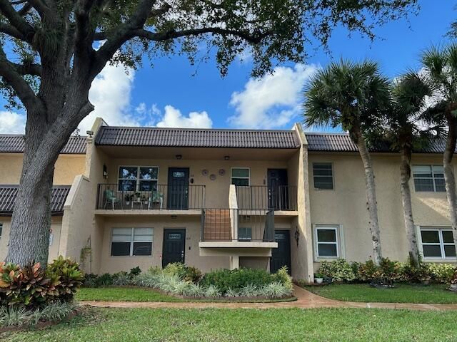 158 Lake Constance Drive, West Palm Beach, FL 33411 Photo