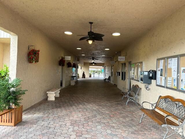 158 Lake Constance Drive, West Palm Beach, FL 33411 Photo
