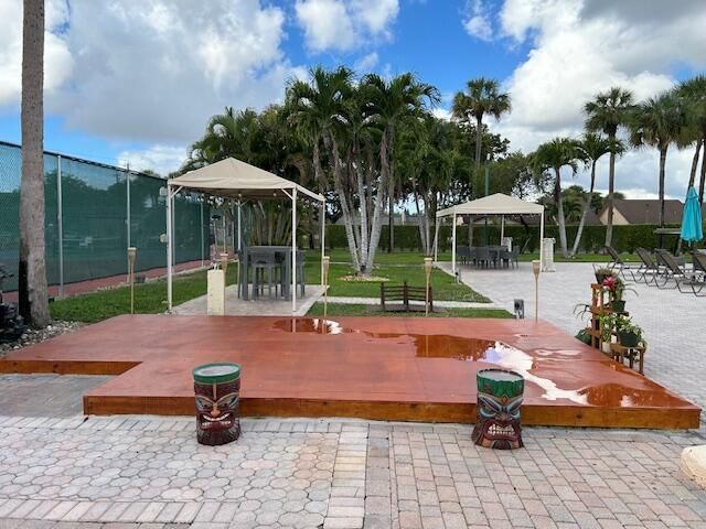 158 Lake Constance Drive, West Palm Beach, FL 33411 Photo