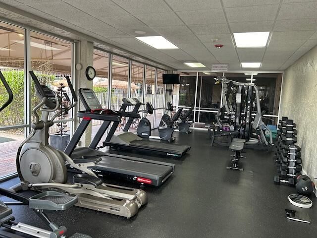 158 Lake Constance Drive, West Palm Beach, FL 33411 Photo