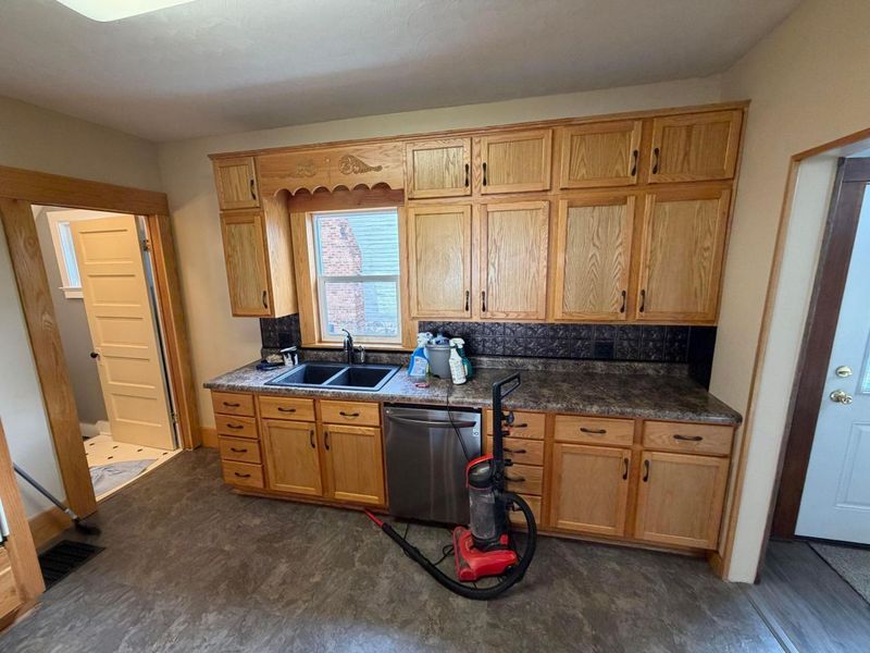 203 Taylor Street , Fredericktown, OH 43019 Photo 11