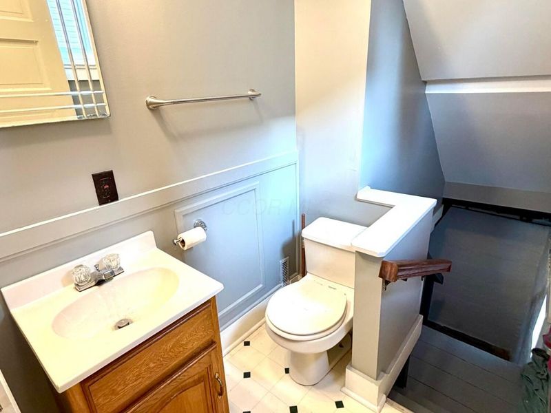 203 Taylor Street , Fredericktown, OH 43019 Photo 15