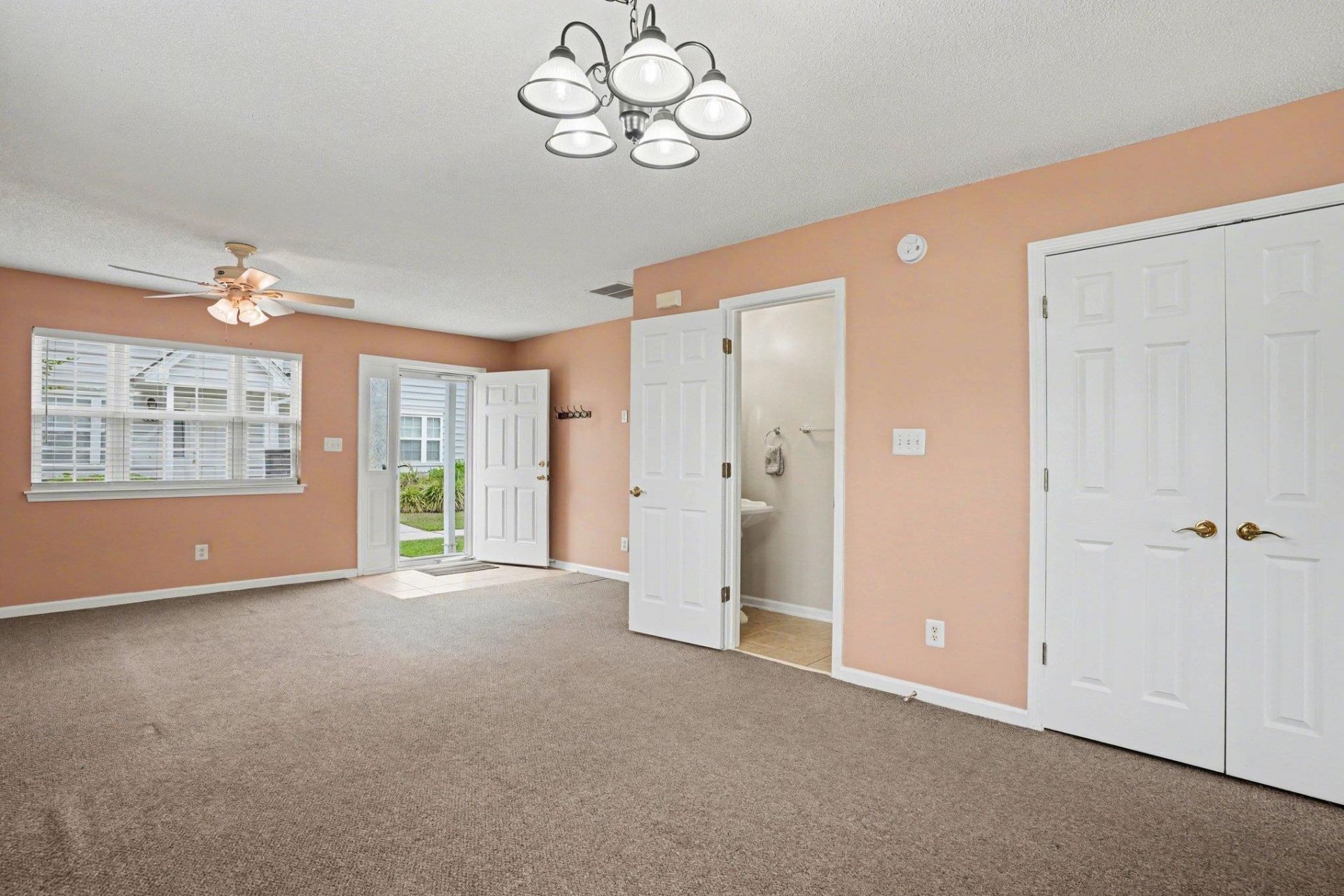 609 Sailbrooke Ct. Photo 10