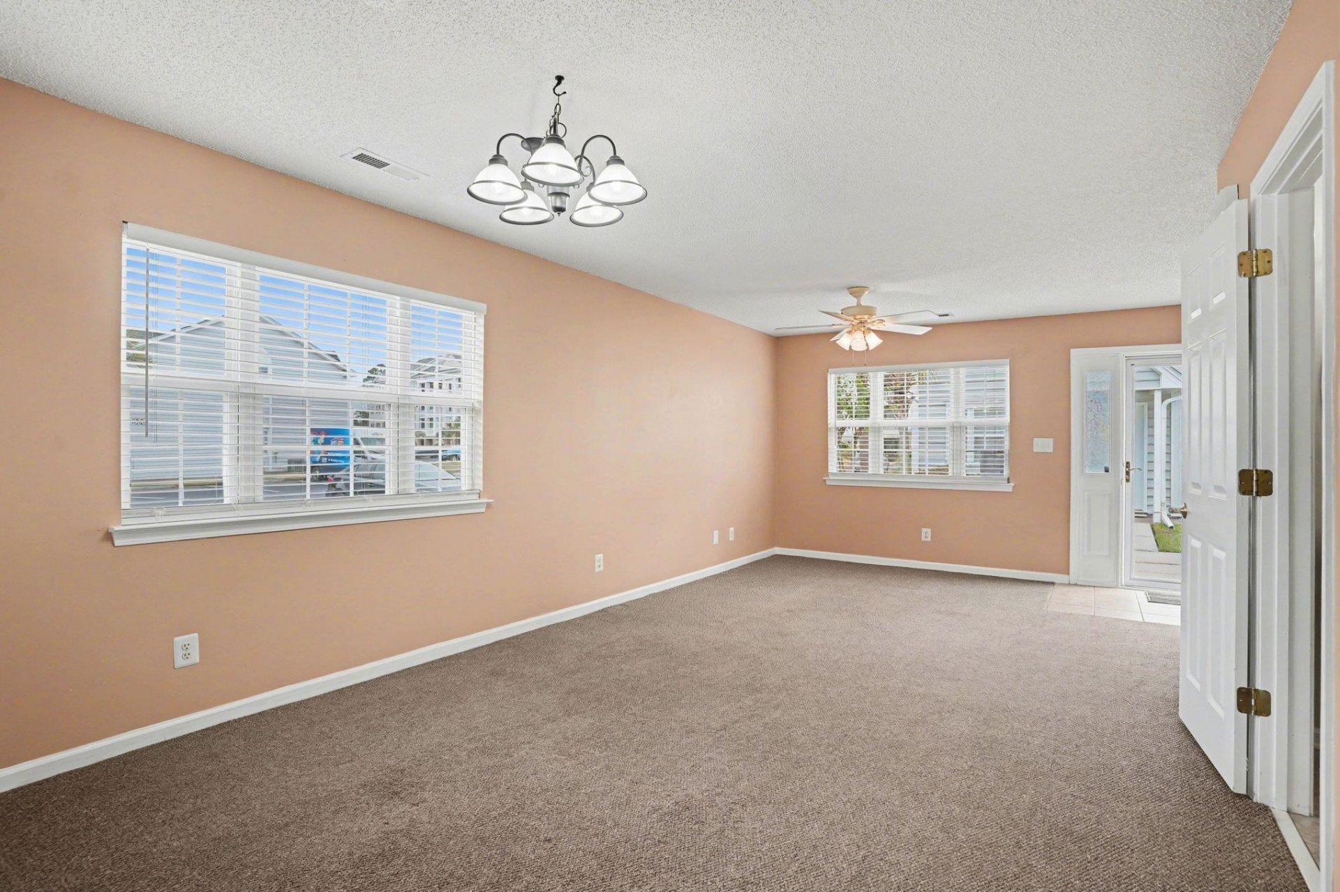 609 Sailbrooke Ct. Photo 11
