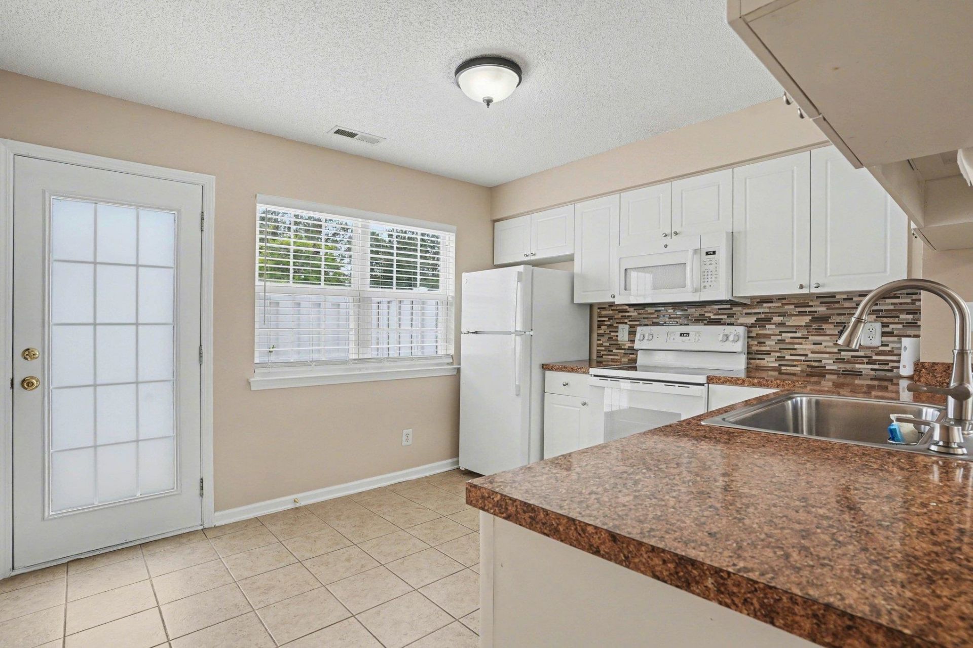609 Sailbrooke Ct. Photo 12
