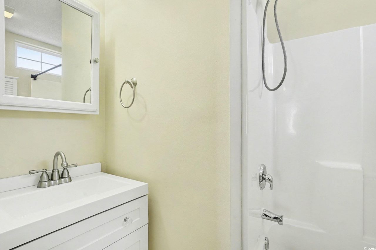 609 Sailbrooke Ct. Photo 16