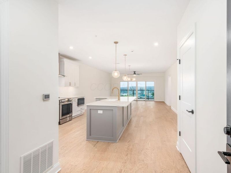 5189 Highpointe Lakes Drive , Unit 8304, Westerville, OH 43081 Photo 2