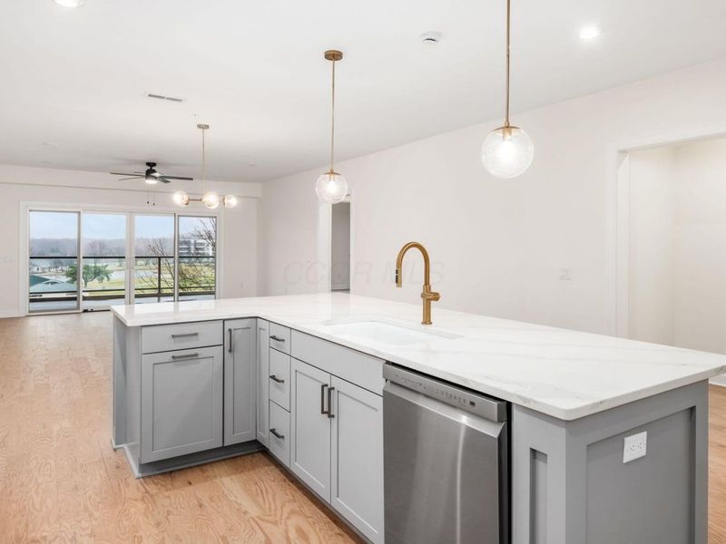 5189 Highpointe Lakes Drive , Unit 8304, Westerville, OH 43081 Photo 6