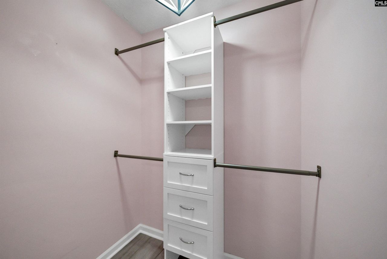 4652 Two Notch Road Photo 26