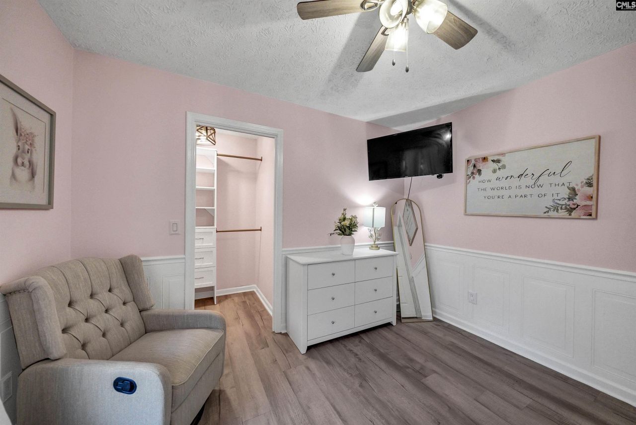 4652 Two Notch Road Photo 27