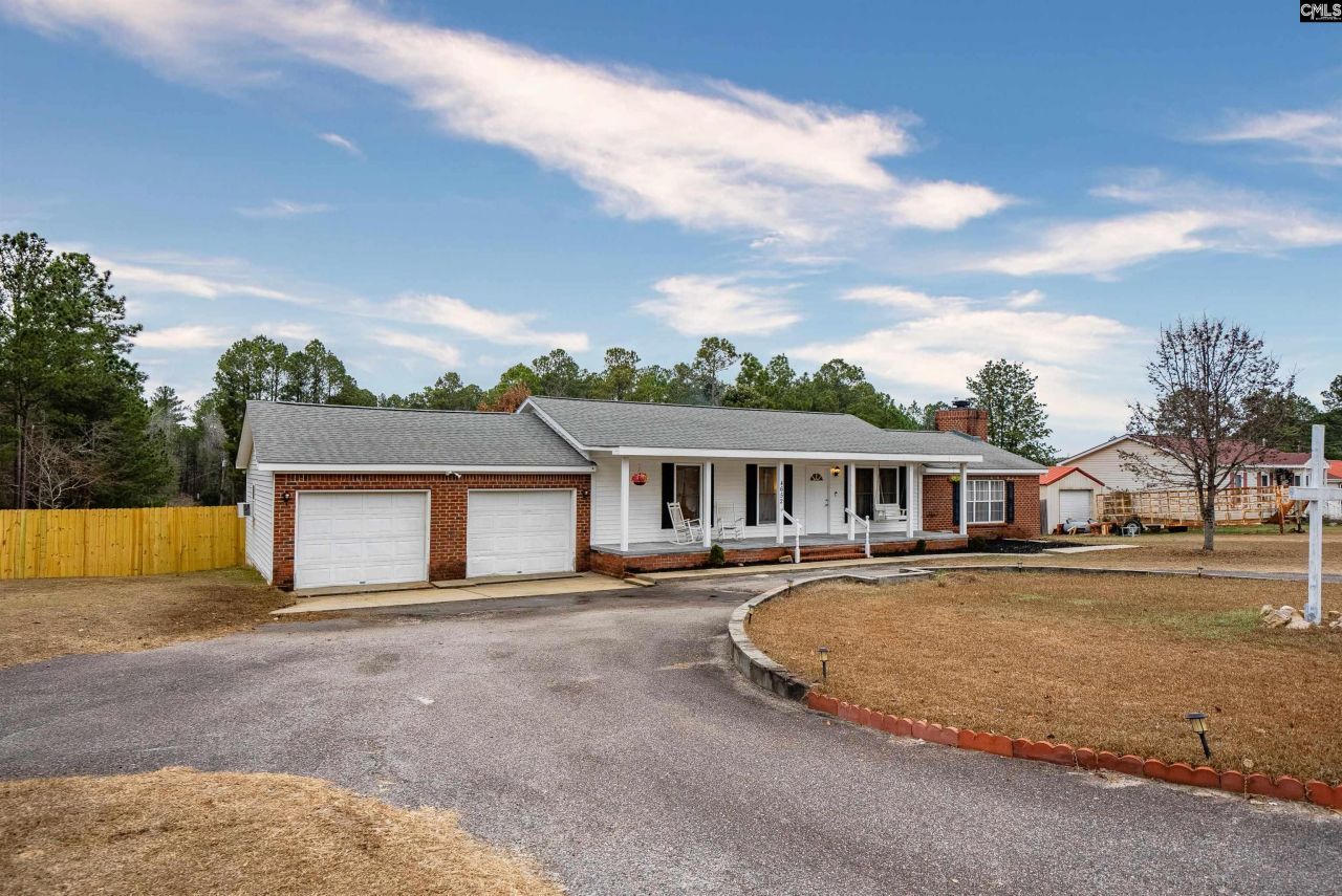 4652 Two Notch Road Photo 45