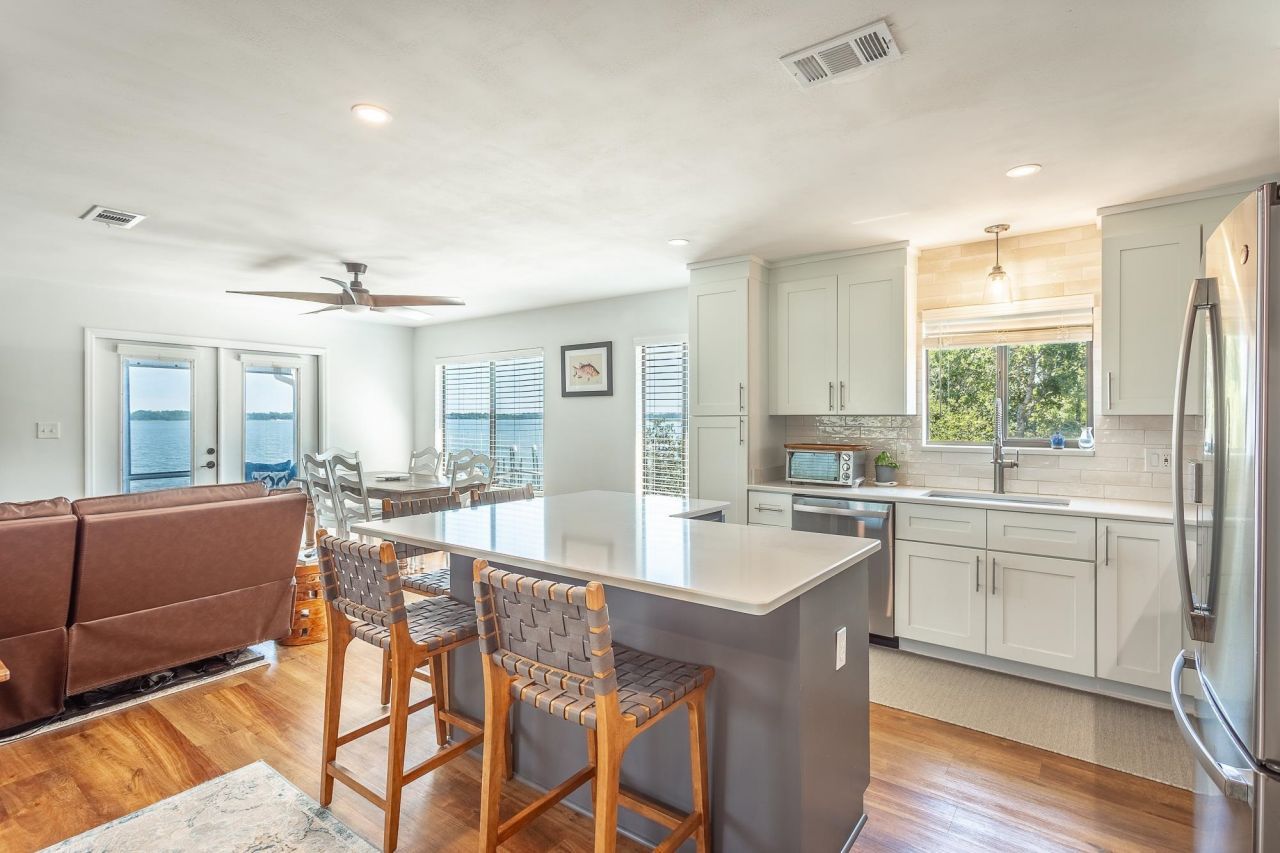 203 Harbor Circle, Alligator Point, FL 32346 Photo