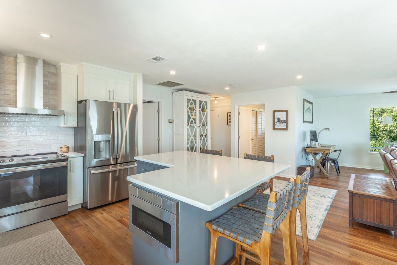 203 Harbor Circle, Alligator Point, FL 32346 Photo