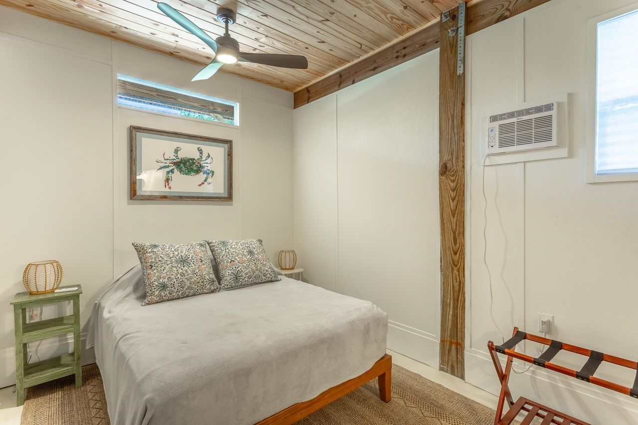 203 Harbor Circle, Alligator Point, FL 32346 Photo