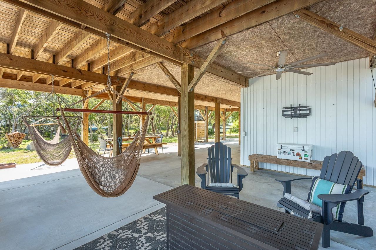 203 Harbor Circle, Alligator Point, FL 32346 Photo