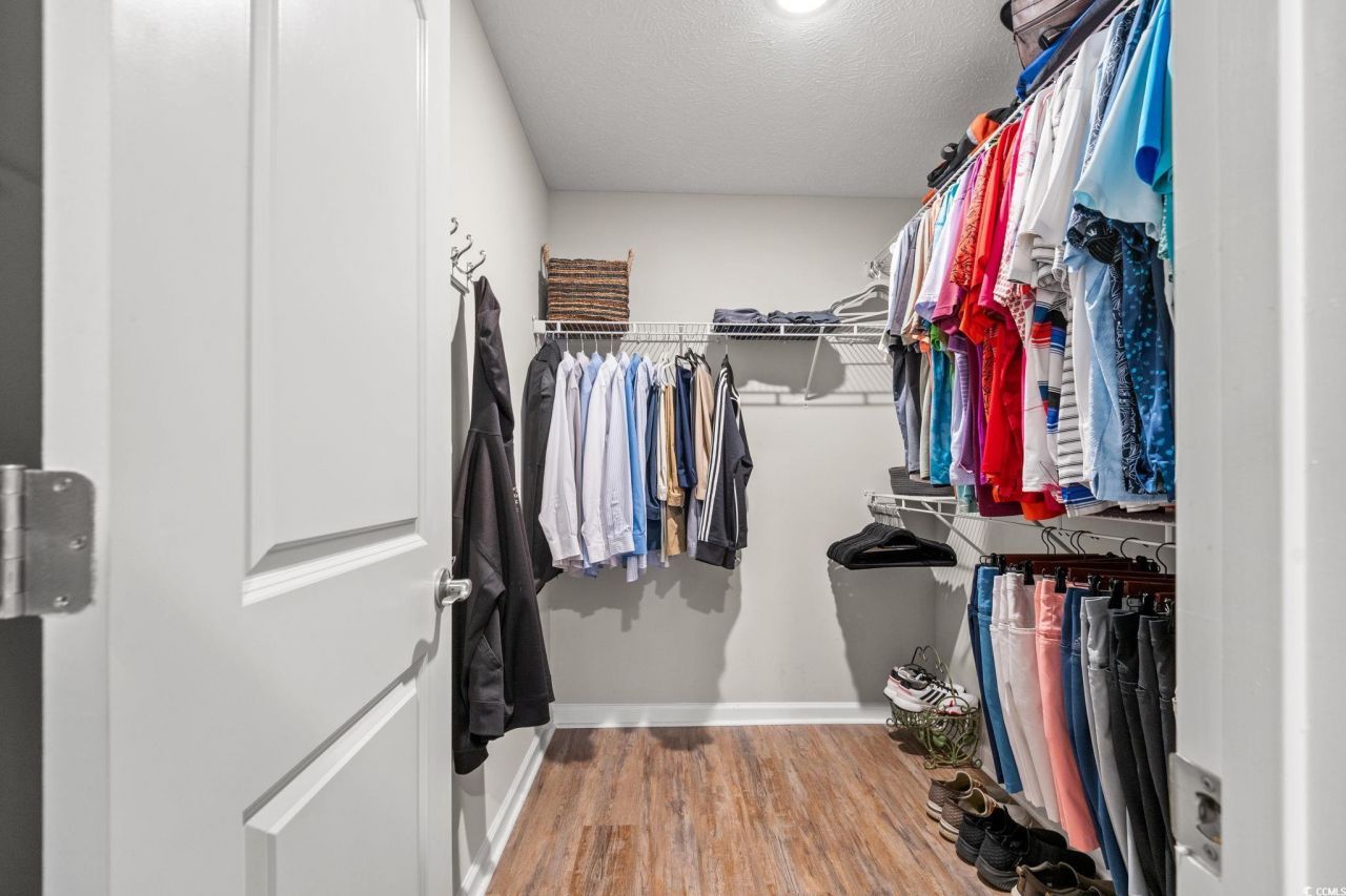 652 Sun Colony Blvd. Photo 10