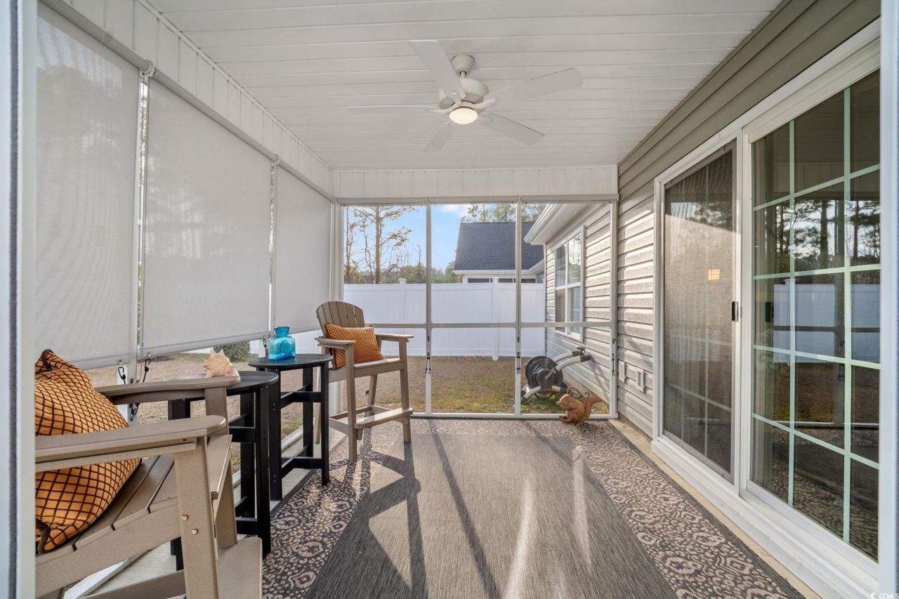 652 Sun Colony Blvd. Photo 28