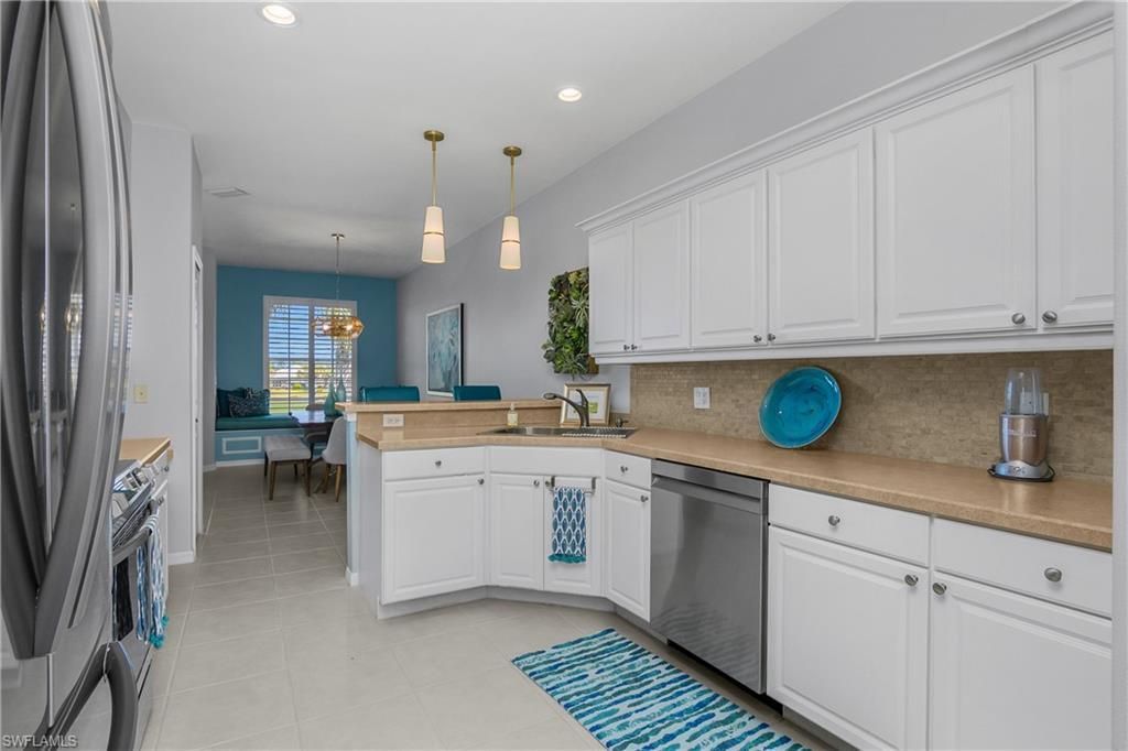 23600 Wisteria Pointe Dr, Unit 905, Estero, FL 34135 Photo