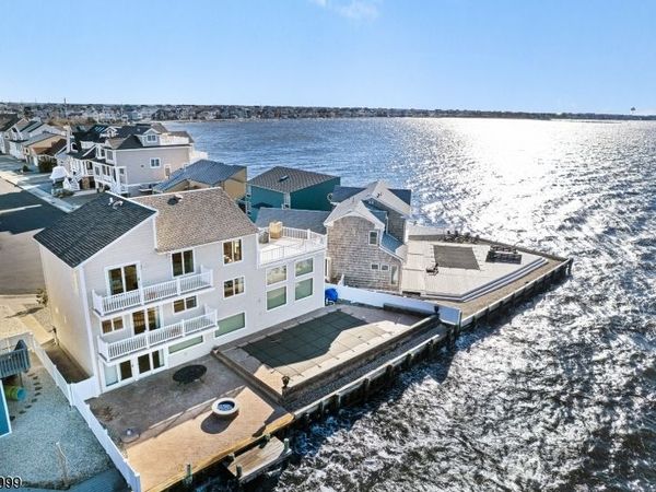 225 K Ct, Seaside Park, NJ 08752